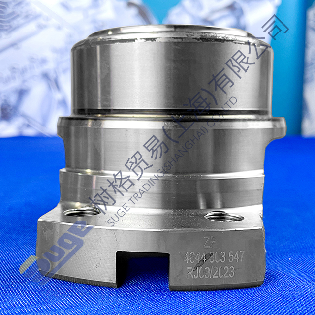 ZF 4BP230 LZZF 柳工徐工变速箱输出法兰前 4644 303 547