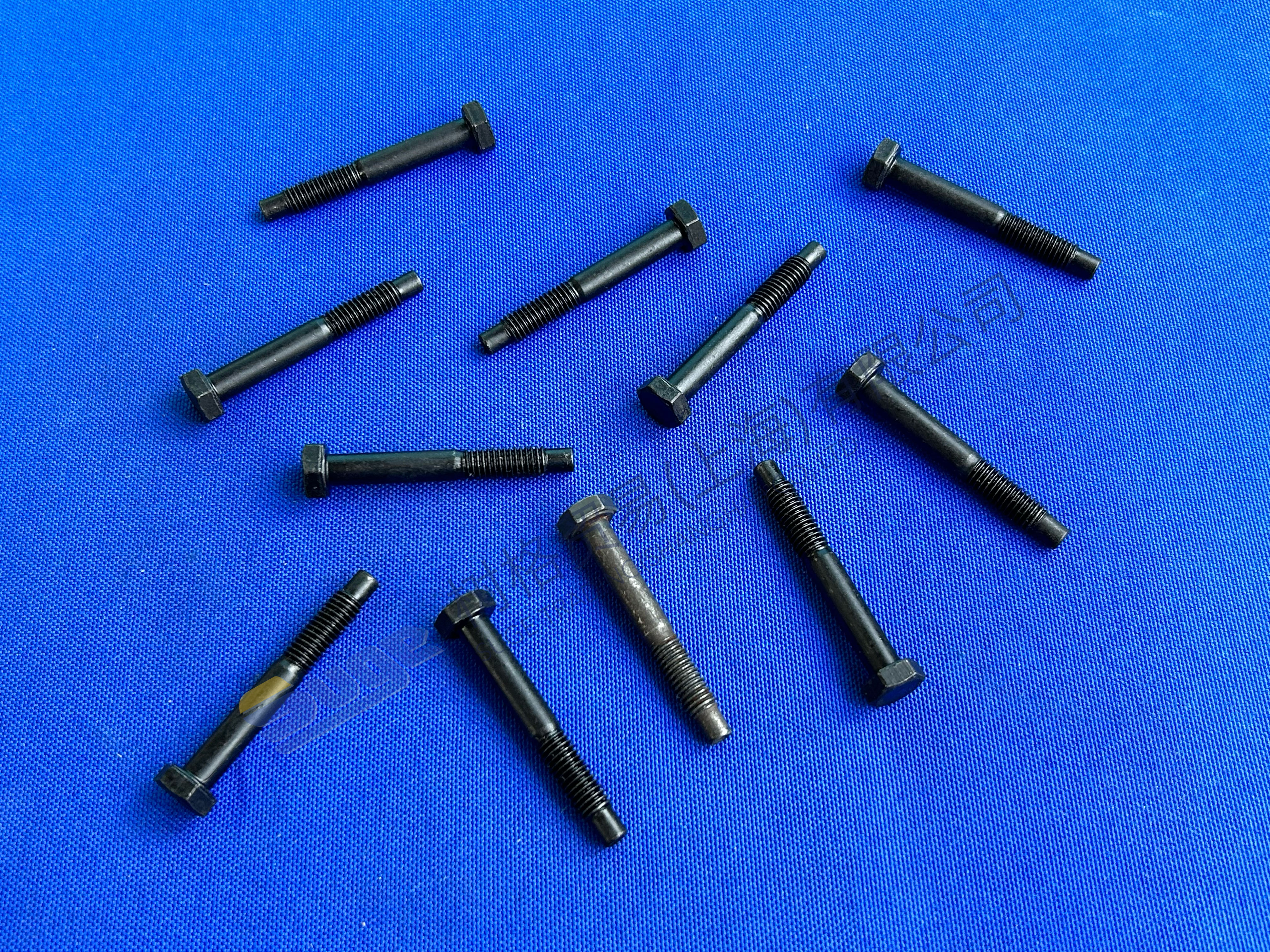 ZF MT-E轴六边形螺钉0736 004 055