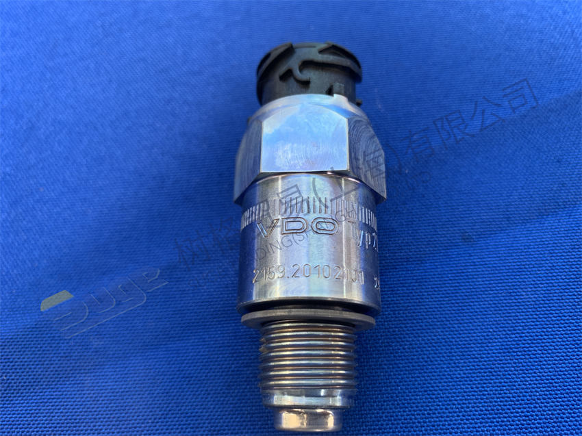 ZF TRAXON 自动变速箱零件 脉冲传感器 0501 210 855