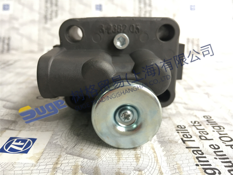 ZF ECOSPLIT4 gearbox parts GP VALVE 6038 202 043 - 购买ZF 