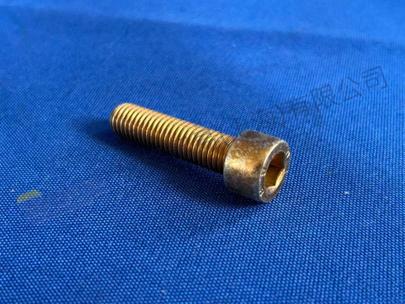 ZF 帽螺钉 0636 101 708