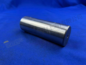 ZF 倒档惰轮轴 1328 305 007