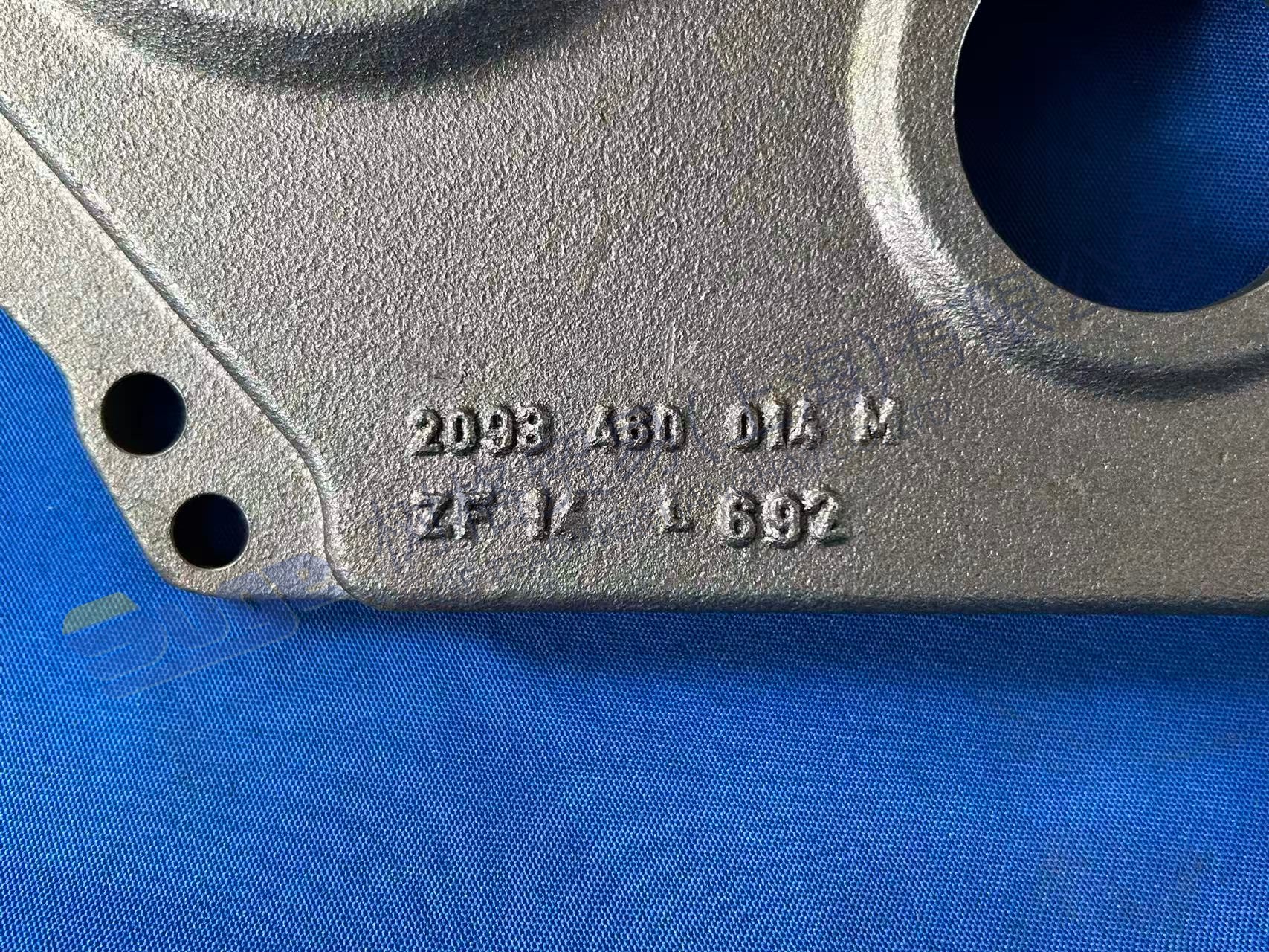 2093 298 113-5 