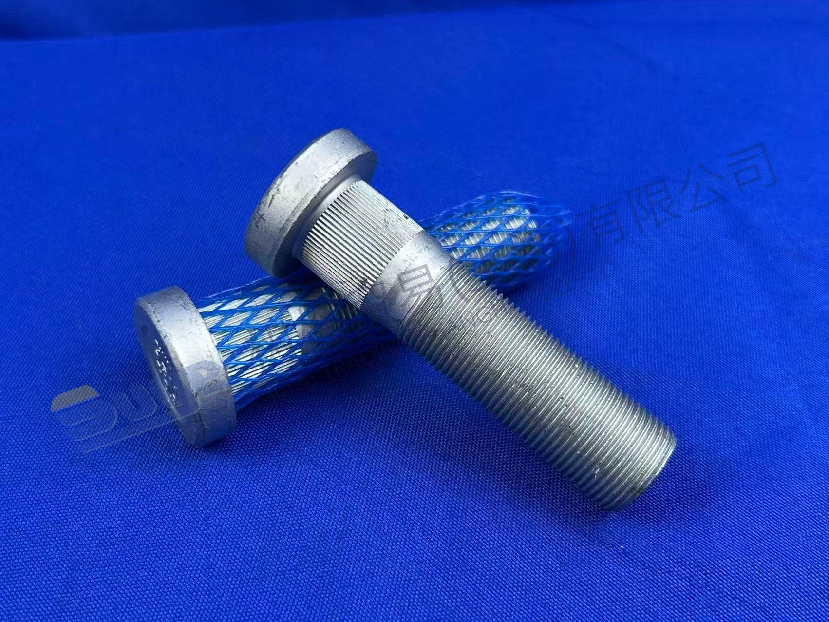 ZF MT-E轴车轮螺柱4472 336 286