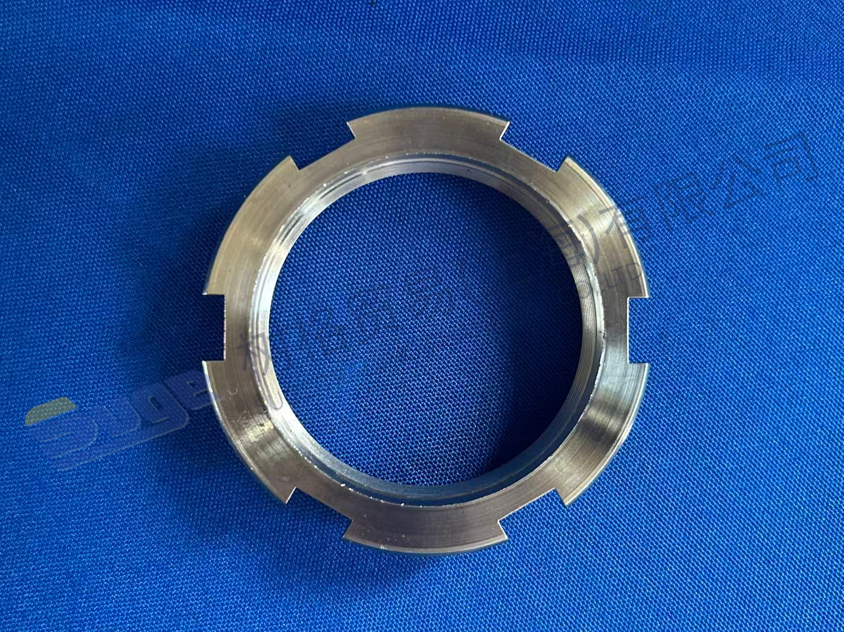 ZF 锁紧螺母 0501 398 371